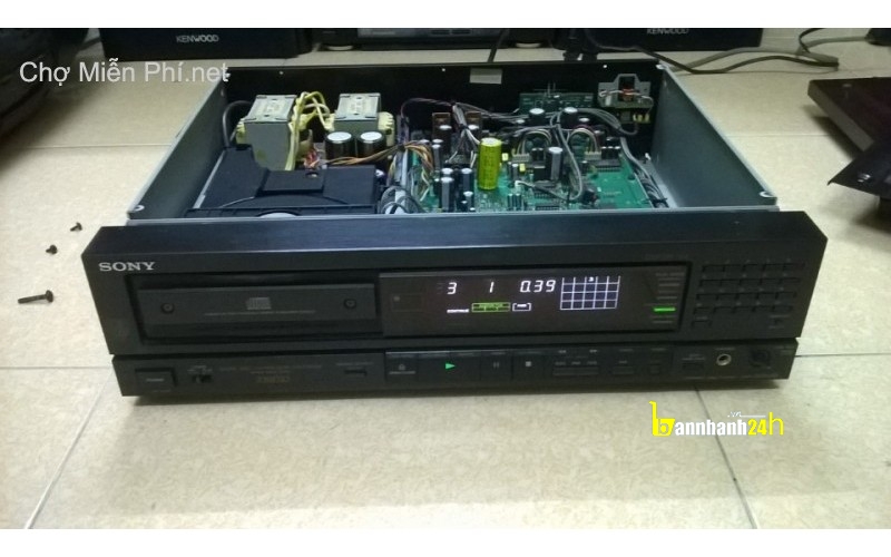 Đầu cd SONY - 338ESD