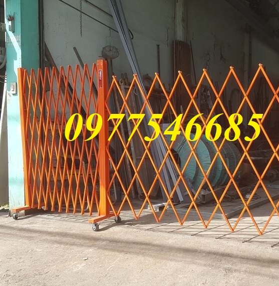 Hàng rào xếp chữ T - Hàng rào xếp kéo tay di động 