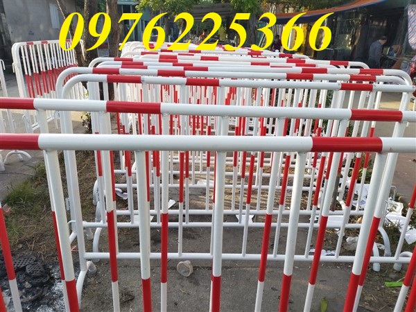 Hàng rào di động thép không gỉ khổ 1m x 2m