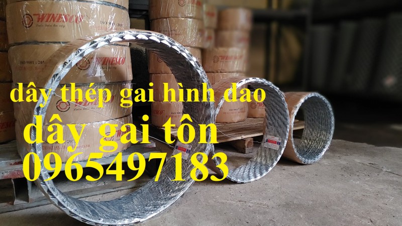 Dây thép gai hình lưỡi dao đường kính 35cm, 45cm, 60cm , hàng rào dây thép gai chống trộm