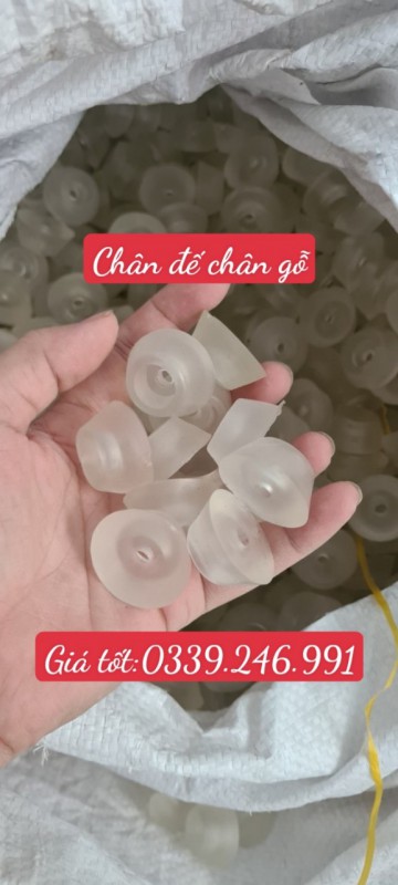 Nơi sản xuất Chân nhựa, đệm chân bàn ghế gỗ .