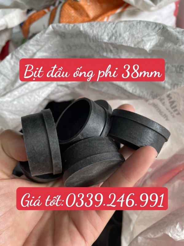 Nơi sản xuất Chân nhựa, đệm chân bàn ghế gỗ .