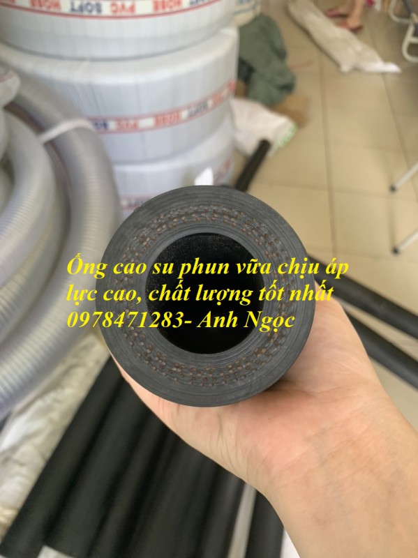 Ống cao su phi 40/72mm và phi 40/76mm chuyên dùng lắp máy phun vữa, trát tường. Hàng có sẵn.