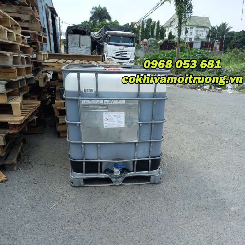 Thùng nhựa vuông cũ 1000l đựng dầu thải