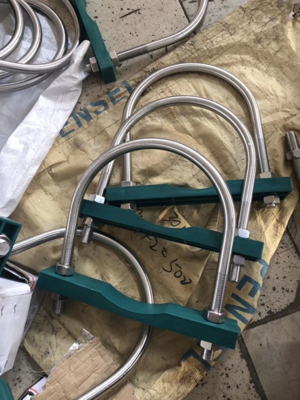 Cùm ống inox thủy lực loại nhẹ, Kẹp ống thủy lực inox, Kẹp giữ ống inox, Đai ôm ống omega,  