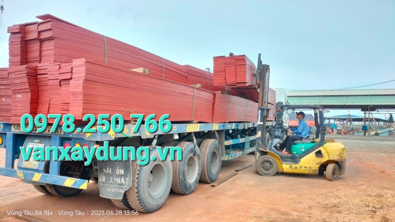 GIÁ VÁN PHỦ PHIM, VÁN CỐP PHA MỚI NHẤT 2024