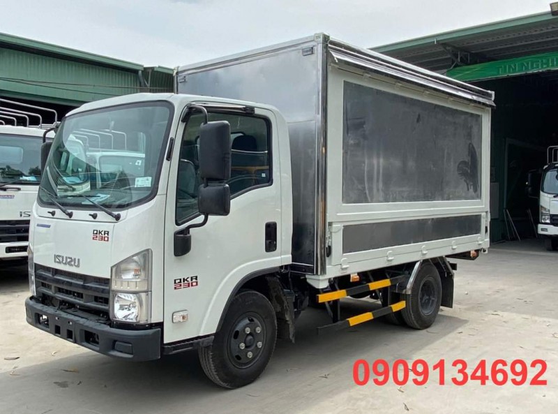 XE TẢI ISUZU QKR210 THÙNG KÍN INOX - 2023