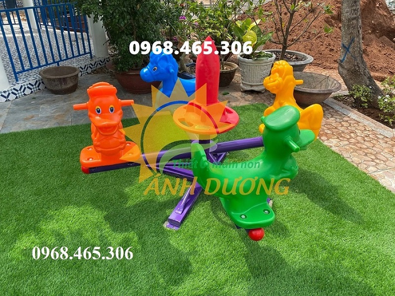 Đu quay trẻ em mâm xoay trẻ em 4 chỗ ngồi, 6 chỗ ngồi giá rẻ