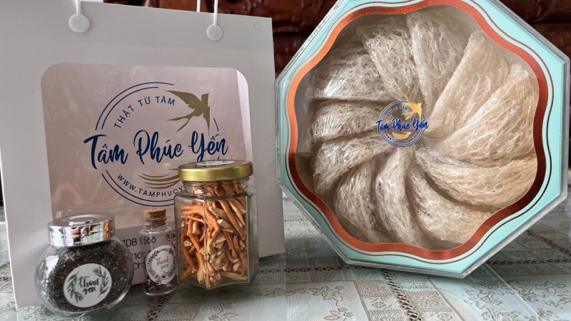 Tổ yến thô còn lông, tổ yến đã tinh chế sạch lông, yến tươi sạch lông, yến hủ 30%, yến hủ 100%