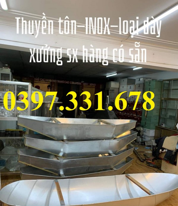 Thuyền tôn đi sông, Thuyền dã ngoại, Thuyền sắt câu cá