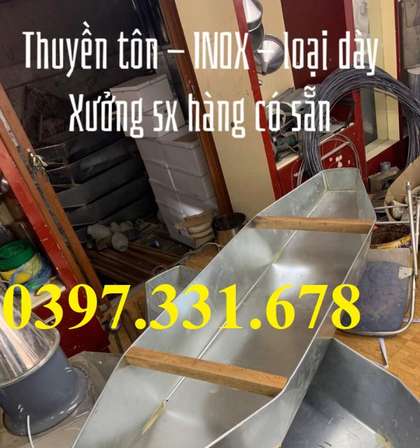 Thuyền tôn đi sông, Thuyền dã ngoại, Thuyền sắt câu cá