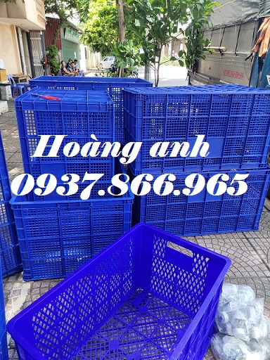 Đại lý phân phối sóng kẻ, sọt có 5 bánh xe to