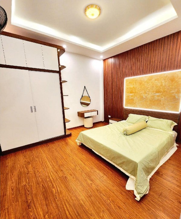 Bán nhà Đống Đa 5 tầng mới đẹp tựa khách sạn 5 sao
