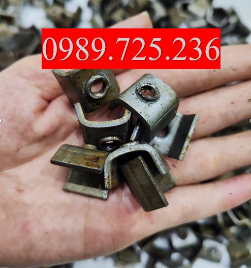 Pát sắt chữ u, uren vuông 20mm, uren vuông 25mm, phụ kiện bàn ghế giá rẻ.