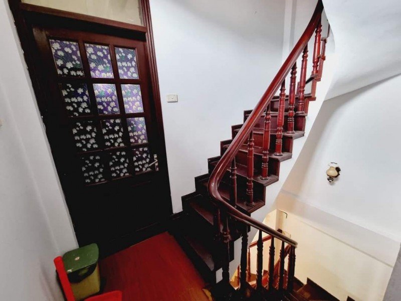 Cực hiếm! Bán nhà Ngô Thì Nhậm, 100m2, 4 tầng, mặt tiền 4.2m, 15.8 tỉ, Kinh doanh homestay