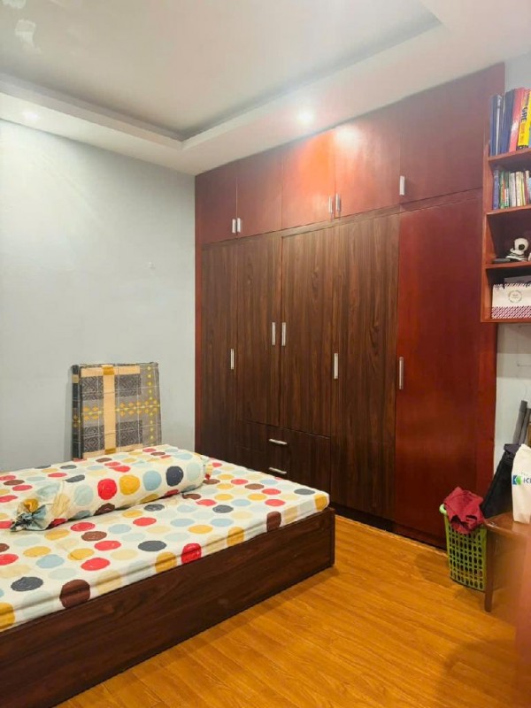 Bán căn hộ tòa VP5 Bán Đảo Linh Đàm, căn góc, nhà đẹp, view thoáng, 72.2m2, SDCC, 3.89 tỷ