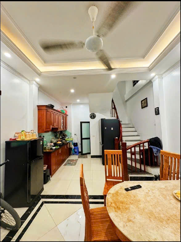 TỔ 14 THẠCH BÀN LONG BIÊN 
NHÀ MỚI 5 TẦNG , 35 M² - Ở NGAY - LÔ GÓC 2 THOÁNG VĨNH VIỄN - GẦN Ô TÔ -