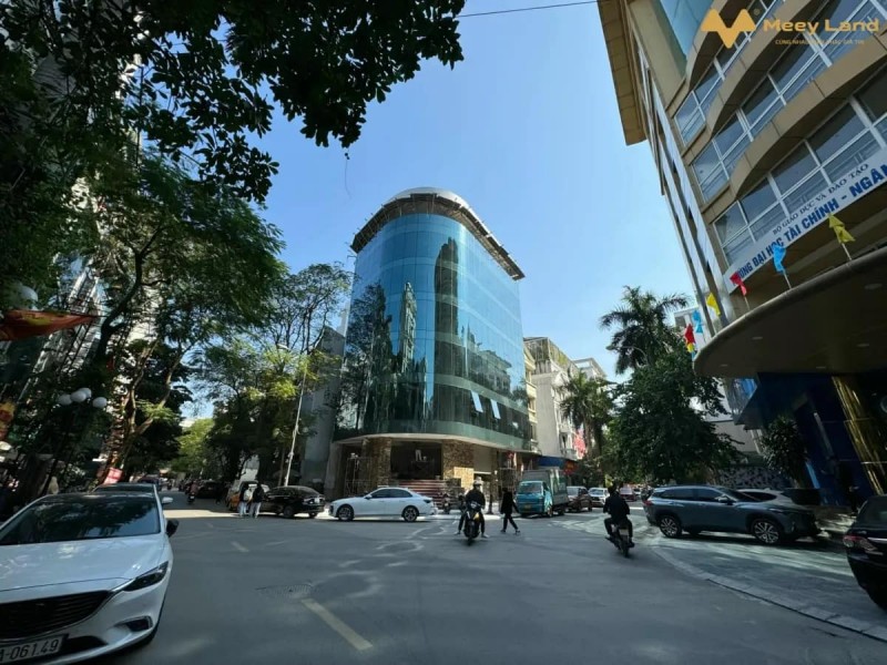 Tòa Building Văn Phòng đẹp nhất Dịch Vọng Hậu, Cầu Giấy 295m2 7T MT 35m, Chỉ 220 Tỷ