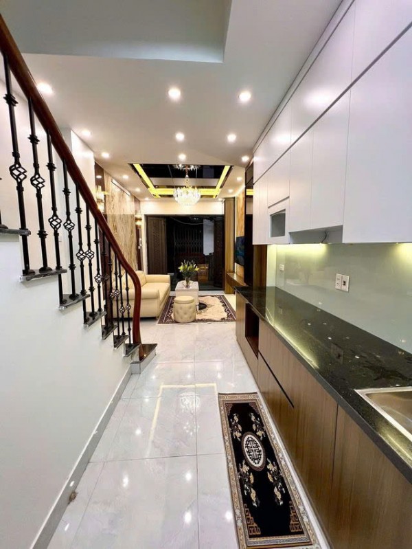 Bán Gấp Nhà Đội Cấn, Ba Đình 4 Tầng, Nội Thất Luxury, 25m Ra Phố, DT 28m2/MT 3m, 5.98 Tỷ