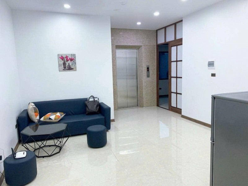 Cho thuê căn hộ chung cư 36 Giang Văn Minh, 70m2, tầng 3, 2 ngủ, 12tr - cho ở hộ GĐ, nhóm lịch sự.