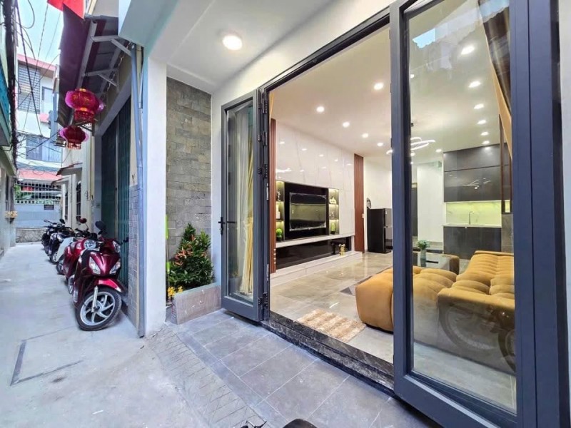 NHà Kiệt 179 Nguyễn Văn linh, gần đường, 48m2, 2 tầng đẹp, 3.45 tỷ