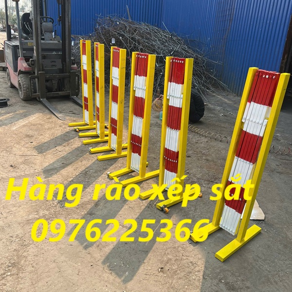 Hàng rào xếp sắt di động