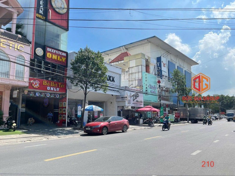 Cho thuê MB đẹp 270m2 Mặt Tiền Phạm Văn Thuận gần CoopMart