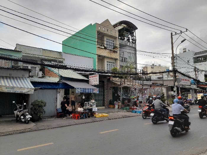 NGAY TÊN LỬA .HOT SIEU VIP