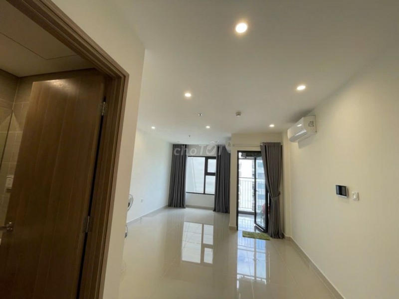 Cần bán căn hộ studio tầng cao, view đẹp Vinhomes Grand Park !