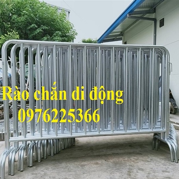 Giá hàng rào chắn di động khổ 1.2m x 2m