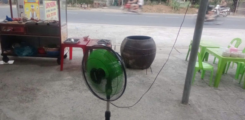 CHÍNH CHỦ CẦN SANG QUÁN TẠI(GẤP GẤP) - -Ấp Hòa Bình -xã giang điền -trảng bom- Đồng Nai -gần khu du
