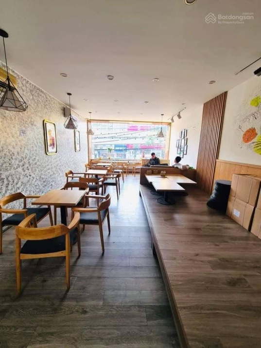 Cực hot! Bán nhà mặt phố Đặng Tiến Đông 50m2 view đẹp kinh doanh cực đỉnh