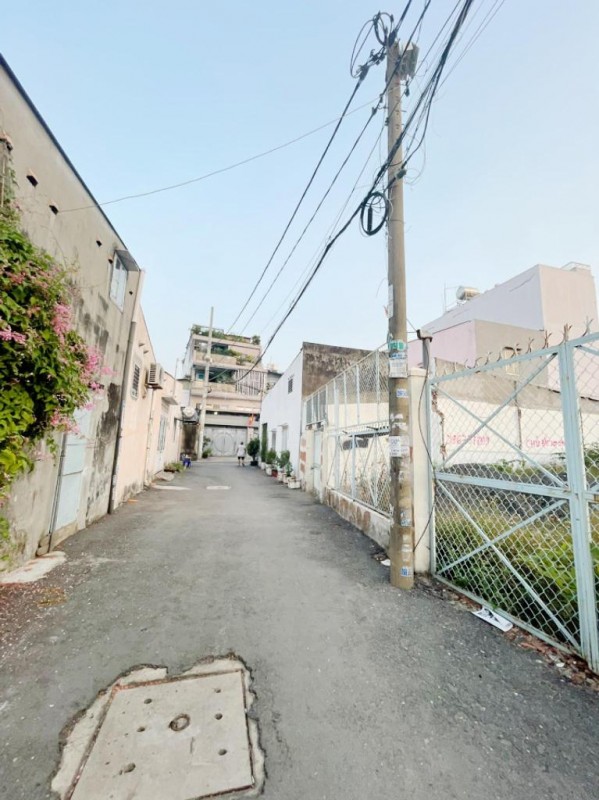 Cơ Hội Đầu Tư Vàng: 2193m2 Đất Thổ Cư Thạnh Xuân 52, Q12 - 36 tỷ