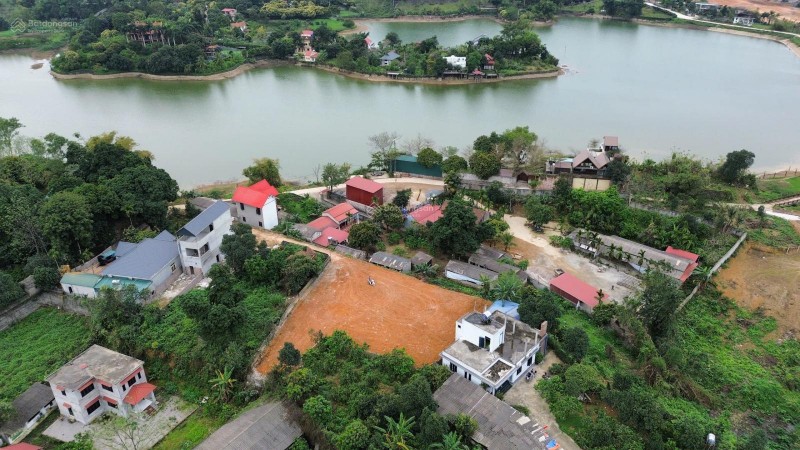 Lô đất view hồ cách mặt nước 20m Xã Nam Phương Tiến, Huyện Chương Mỹ, Hà Nội