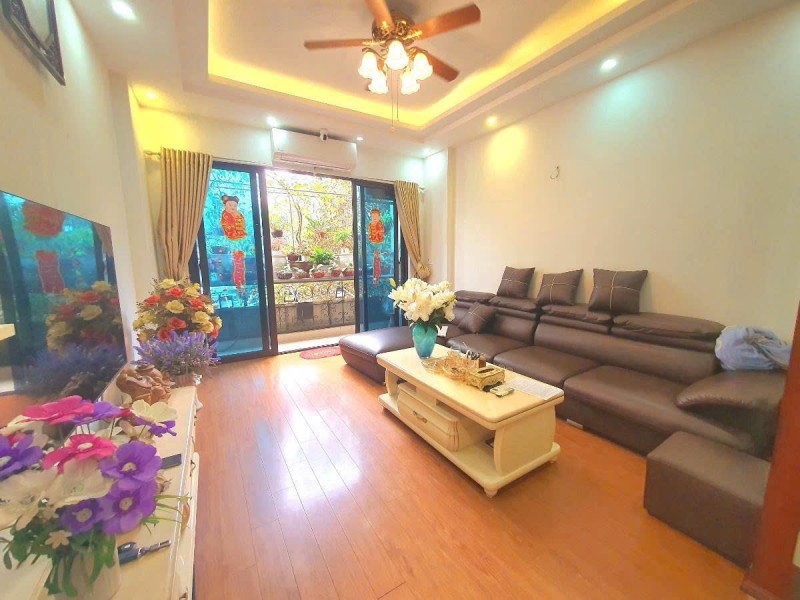 Bán nhà Láng Hạ Ngõ thông Ô tô tránh  kinh doanh sầm uất 02 thoáng diện tích rộng