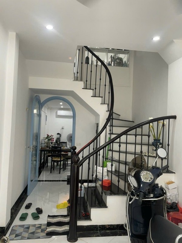 Nhà đẹp Vân Canh 35m2- 5T 4 ngủ, ô tô đỗ, NT đẹp ở ngay, giá 4.tỷ 95