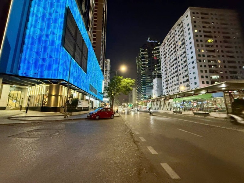 BÁN TÒA VĂN PHÒNG LÊ VĂN LƯƠNG THANH XUÂN LÔ GÓC BỀ THẾ VÍ TRÍ SIÊU ĐẸP 8 TẦNG THANG MÁY 120M 80 TỶ