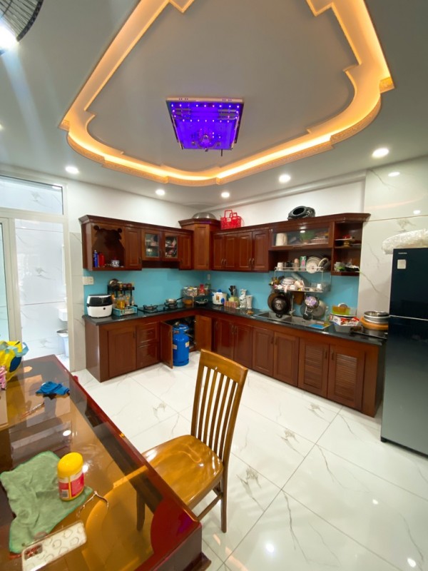 Bán nhà mặt tiền Liên tỉnh 5, giáp Tạ Quang Bửu, Phân Lô 5 tầng, chỉ 9 tỷ 2