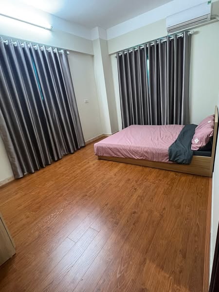 Căn hộ đẹp, căn góc 78m2 tầng trung nhà B mặt phố hàm nghi nhỉnh 4 tỷ