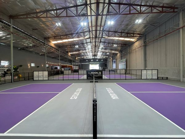 Thủ Đức  ! Sang nhượng sân pickleball DT : 1500m2 , có 5 sân , mái che và Quán Cafe + 2 Phòng ở và