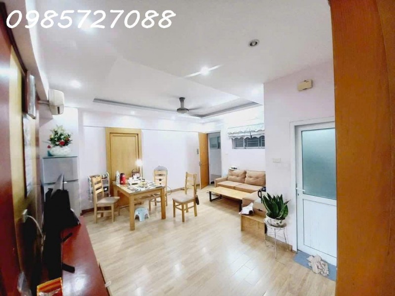 Bán căn hộ HUD NƠ 8 bán đảo Linh Đàm- nhỉnh 4 tỷ căn 3 ngủ cực thoáng mát...