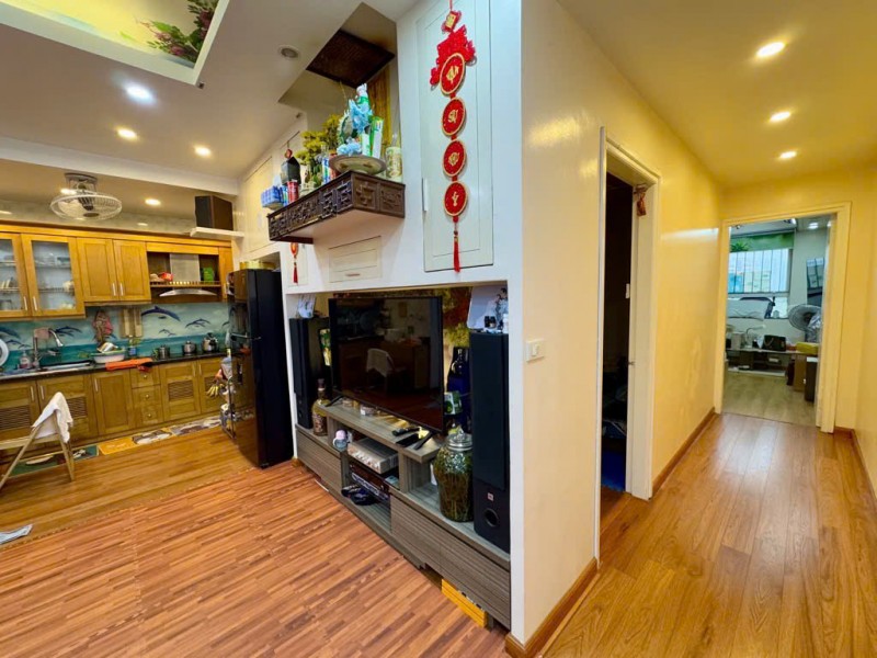 3 tỷ có chung cư ở Sài đồng Long Biên full nội thất 2 ngủ 62m tầng 7 cửa hướng đông nam