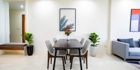 Bán căn chung cư IEC Thanh Trì Căn hộ tầng cao view đẹp- giá tốt.