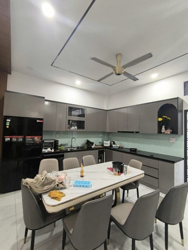 Bán nhà 4 tầng, 75m², 4PN, 4WC, Q.2, 9.6 tỷ, sổ hồng