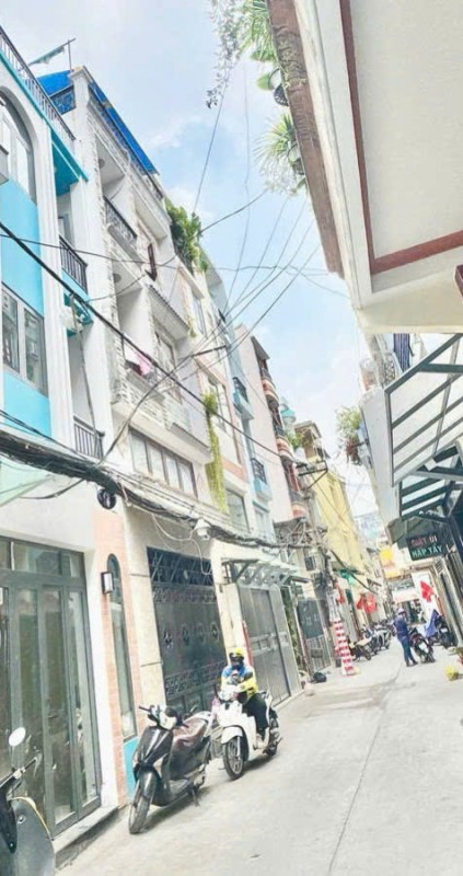 BÁN NHÀ MỚI Ở NGAY , NGUYỄN ĐÌNH CHIỂU, Q3 - HẺM XE TẢI 5M THÔNG, 36M2, 4 TẦNG NHỈNH 8 TỶ- SỔ HOÀN