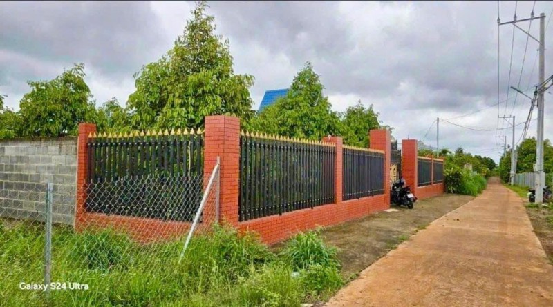 CẢ NHÀ SANG MỸ ĐỊNH CƯ KHÔNG CÓ AI CHĂM VƯỜN NÊN CẦN BÁN GẤP VƯỜN SẦU RIÊNG 300 CÂY CÓ HỆ THỐNG