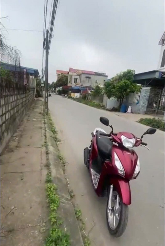 CHỦ GỬI BÁN  LÔ ĐẤT mặt đường Thành Lợi - Vụ Bản - Nam Định .