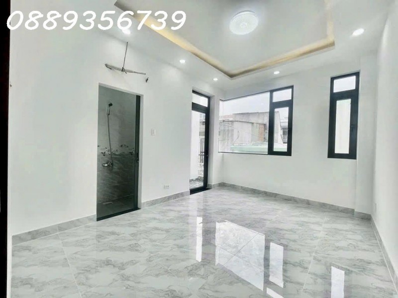 BÁN GẤP NHÀ CĂN GỐC MỚI XÂY 3 TẦNG + SÂN THƯỢNG ĐÚC BTCT – GẦN CHỢ SÁNG BÙI MINH TRỰC ngay đường