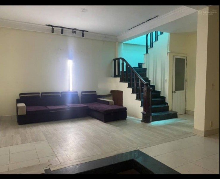 Cho thuê nhà Ngõ Quỳnh 2.5  tầng x 50m2, 2 ngủ làm VP, C.ty, Spa, Lớp học, ở gđ 9.5 Triệu/th