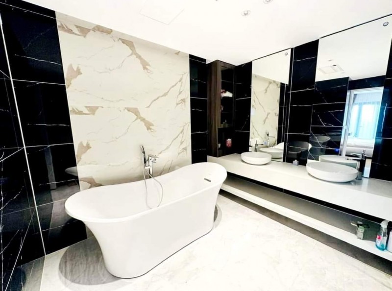 Bán tòa VP mặt phố Tôn Thất Tùng, 103m2, 9 tầng 1 hầm thang máy, mặt tiền 6m, nhỉnh 55 tỷ, KD đỉnh